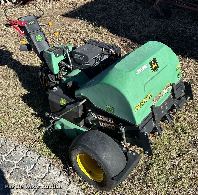 image for item OM9758 John Deere  Aercore 800 aerator