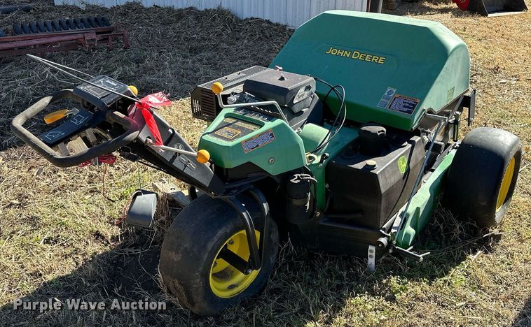 image for item OM9758 John Deere  Aercore 800 aerator