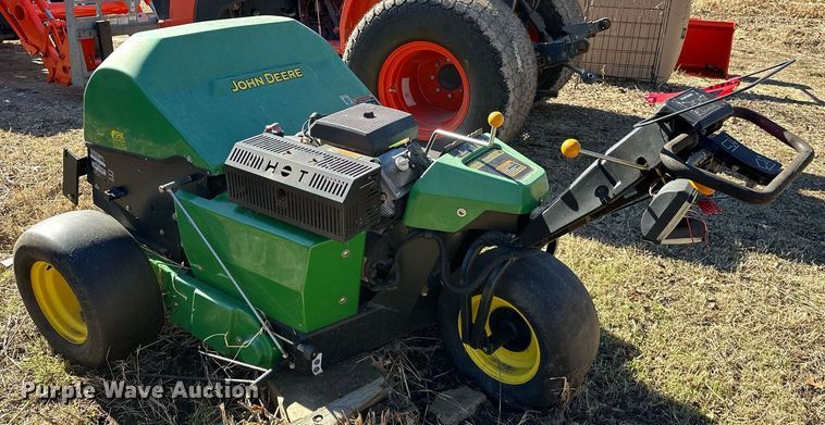 image for item OM9758 John Deere  Aercore 800 aerator