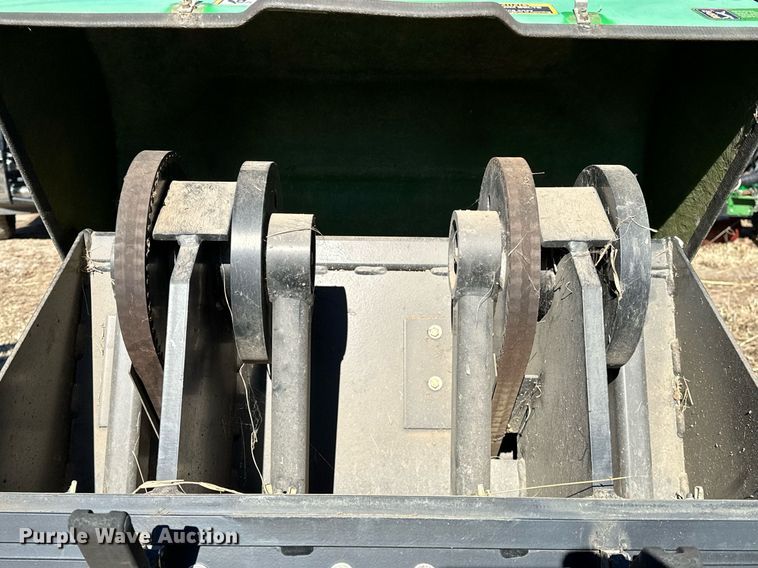 image for item OM9758 John Deere  Aercore 800 aerator