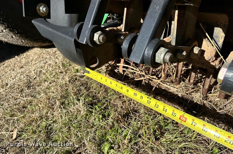 image for item OM9758 John Deere  Aercore 800 aerator