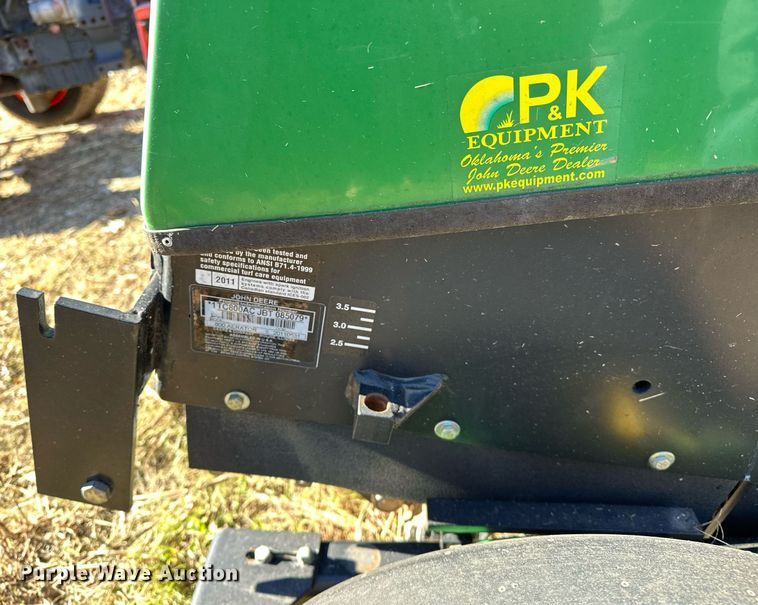 image for item OM9758 John Deere  Aercore 800 aerator