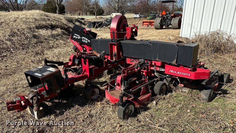 image for item OM9759 Progressive  Pro-Flex 120 batwing finish mower