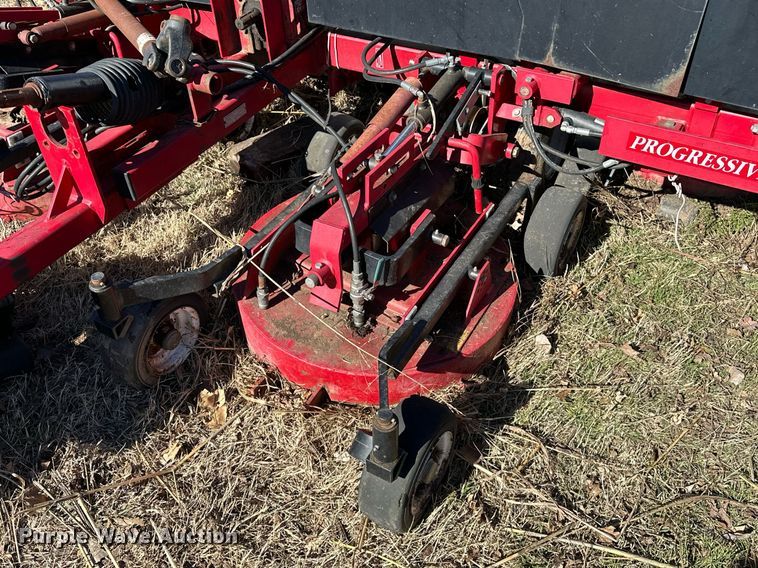 image for item OM9759 Progressive  Pro-Flex 120 batwing finish mower