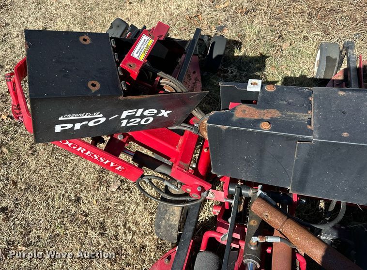 image for item OM9759 Progressive  Pro-Flex 120 batwing finish mower
