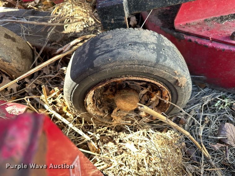 image for item OM9759 Progressive  Pro-Flex 120 batwing finish mower