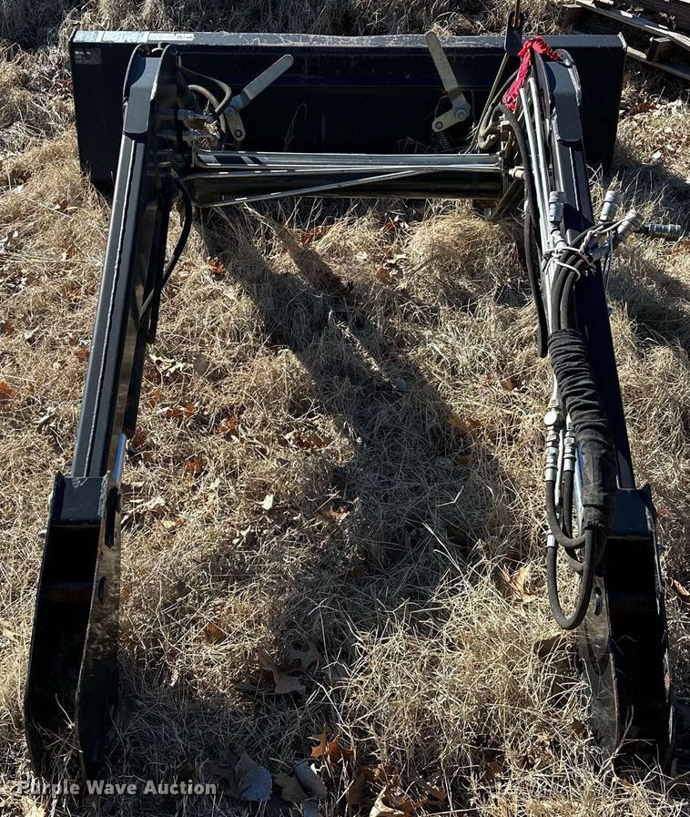 image for item OM9760 Great Bend 2045 loader