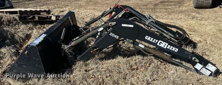 image for item OM9760 Great Bend 2045 loader