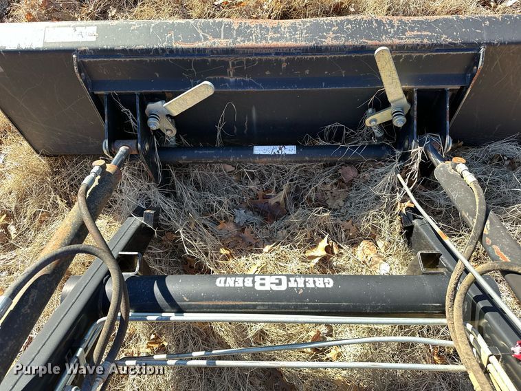 image for item OM9760 Great Bend 2045 loader