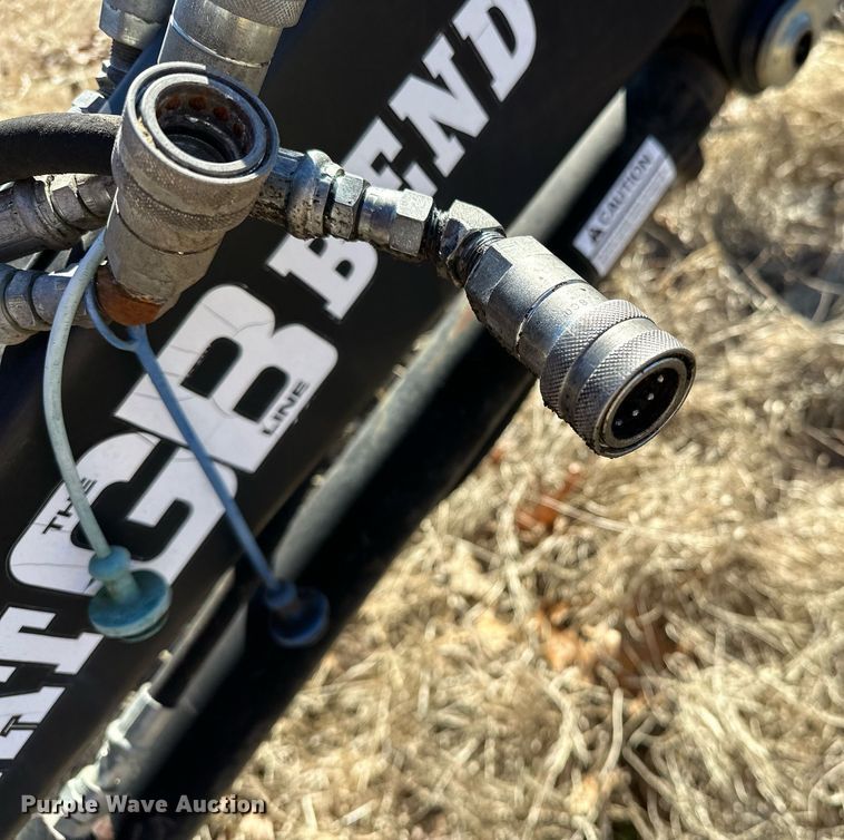 image for item OM9760 Great Bend 2045 loader