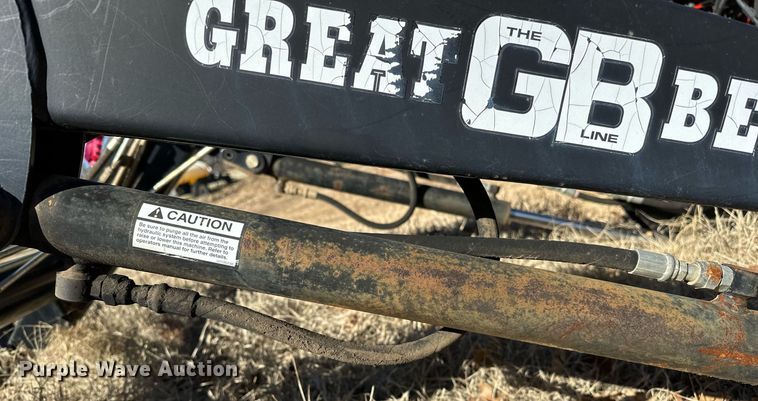 image for item OM9760 Great Bend 2045 loader