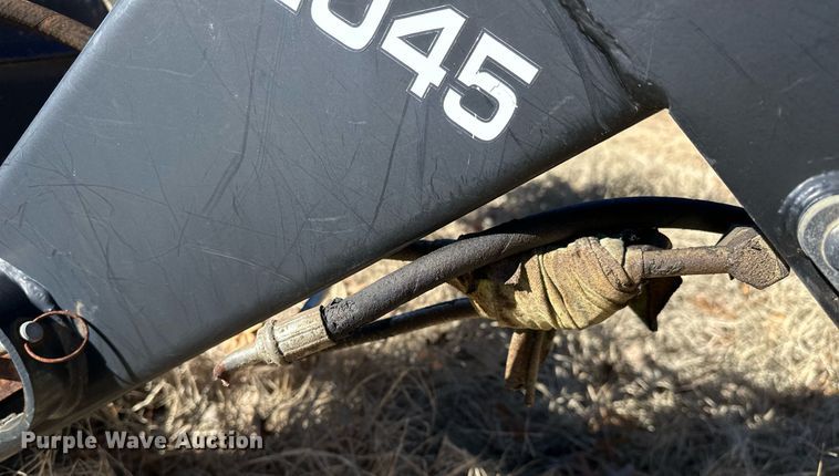 image for item OM9760 Great Bend 2045 loader