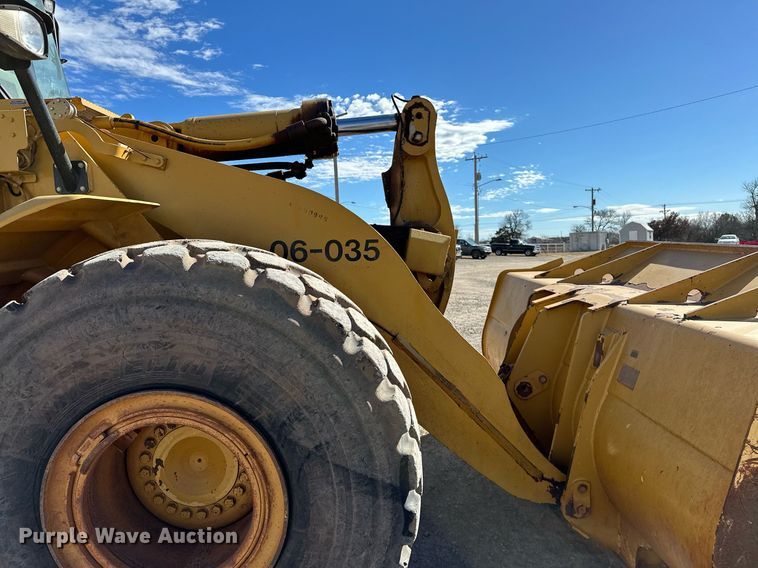 image for item OM9779 2010 Caterpillar  972H wheel loader