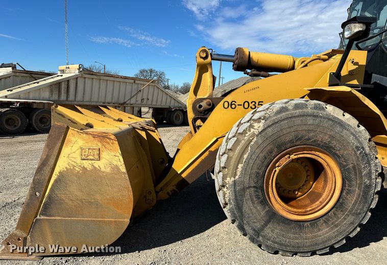 image for item OM9779 2010 Caterpillar  972H wheel loader