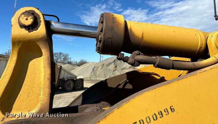 image for item OM9779 2010 Caterpillar  972H wheel loader