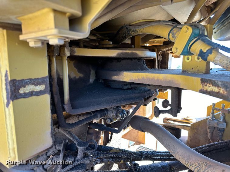 image for item OM9779 2010 Caterpillar  972H wheel loader