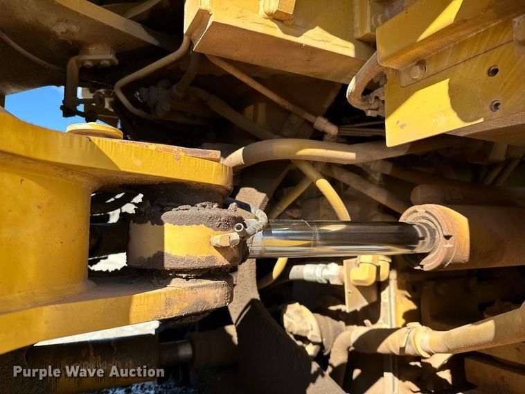 image for item OM9779 2010 Caterpillar  972H wheel loader