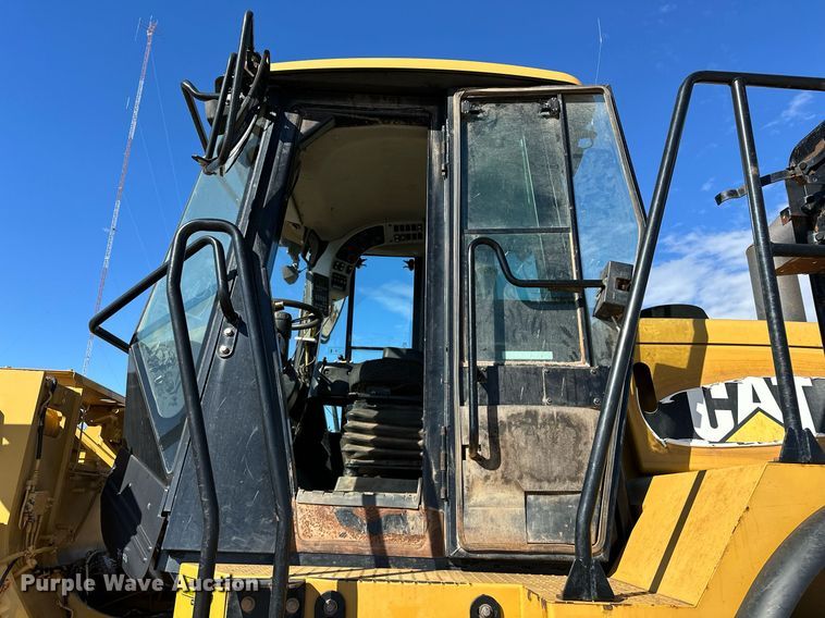 image for item OM9779 2010 Caterpillar  972H wheel loader
