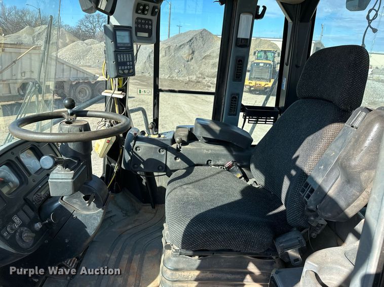 image for item OM9779 2010 Caterpillar  972H wheel loader