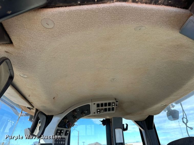 image for item OM9779 2010 Caterpillar  972H wheel loader