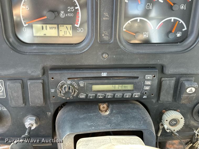 image for item OM9779 2010 Caterpillar  972H wheel loader