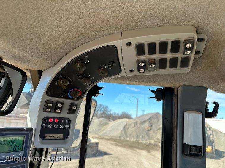 image for item OM9779 2010 Caterpillar  972H wheel loader