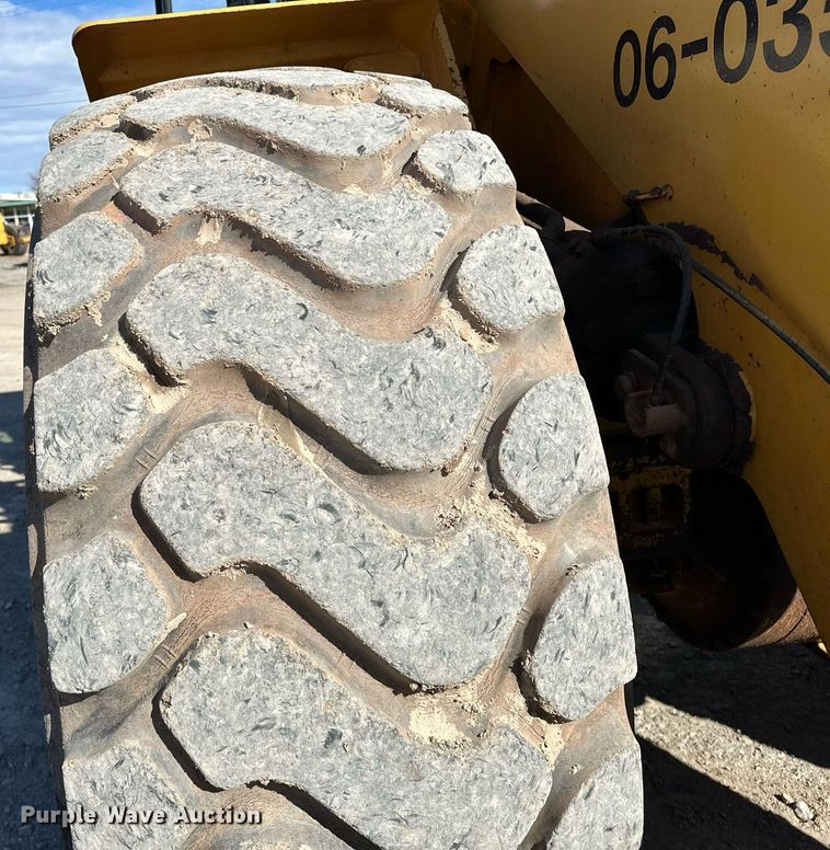 image for item OM9779 2010 Caterpillar  972H wheel loader