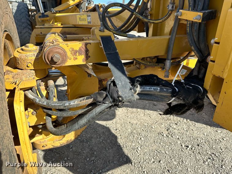 image for item OM9780 2014 Caterpillar  140M3 AWD motor grader