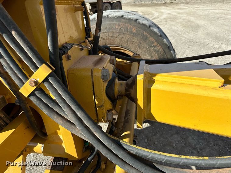 image for item OM9780 2014 Caterpillar  140M3 AWD motor grader