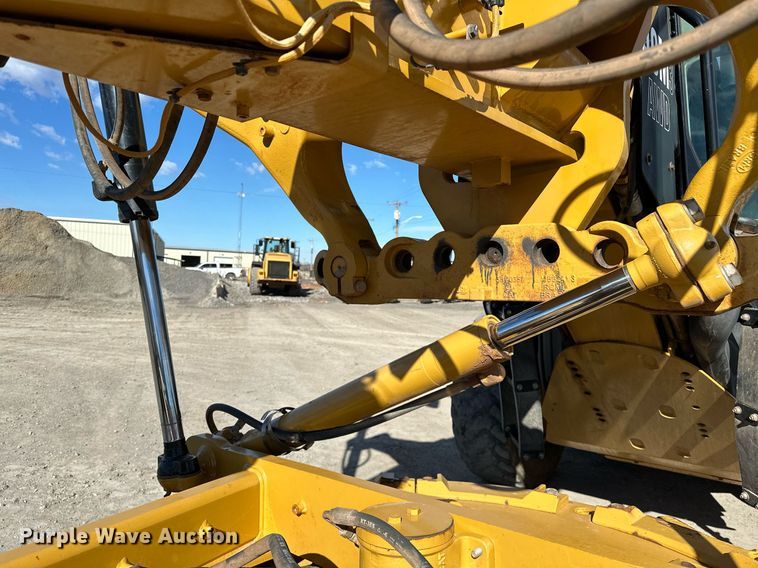 image for item OM9780 2014 Caterpillar  140M3 AWD motor grader