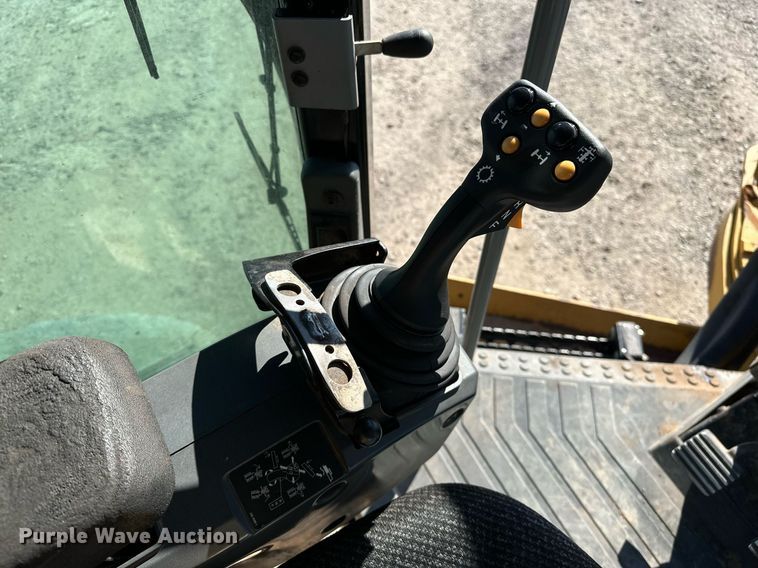 image for item OM9780 2014 Caterpillar  140M3 AWD motor grader