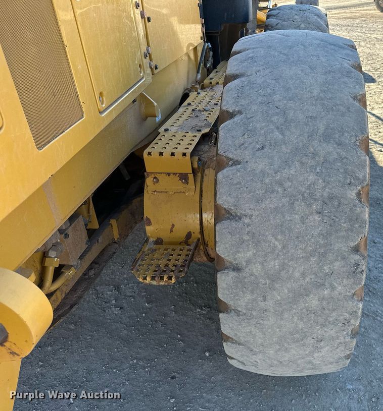 image for item OM9780 2014 Caterpillar  140M3 AWD motor grader