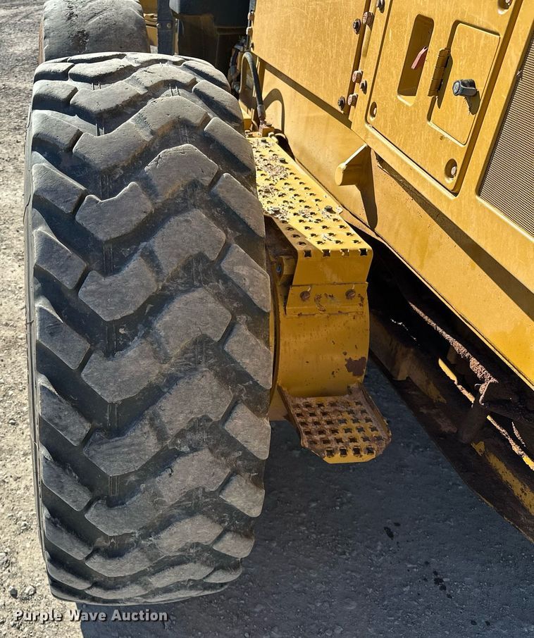 image for item OM9780 2014 Caterpillar  140M3 AWD motor grader