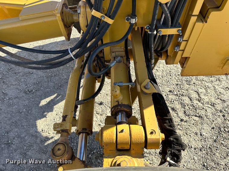 image for item OM9781 2018 Caterpillar  140M3 AWD motor grader