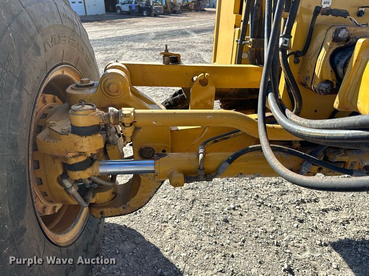 image for item OM9781 2018 Caterpillar  140M3 AWD motor grader