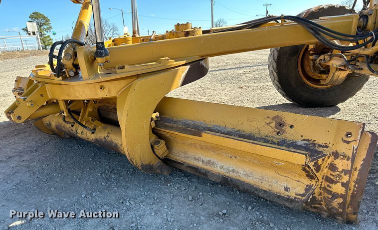 image for item OM9781 2018 Caterpillar  140M3 AWD motor grader