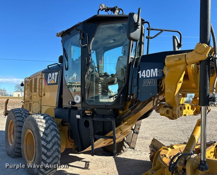 image for item OM9781 2018 Caterpillar  140M3 AWD motor grader