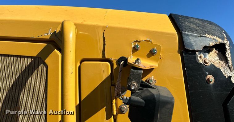 image for item OM9781 2018 Caterpillar  140M3 AWD motor grader
