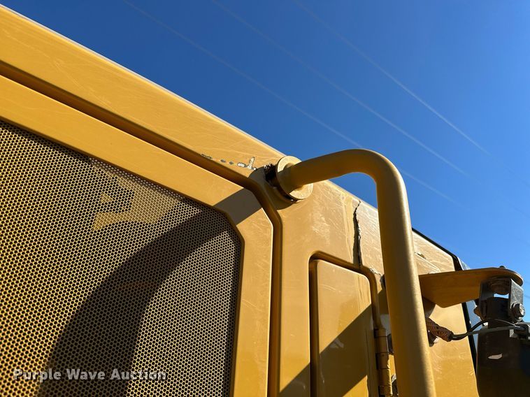 image for item OM9781 2018 Caterpillar  140M3 AWD motor grader