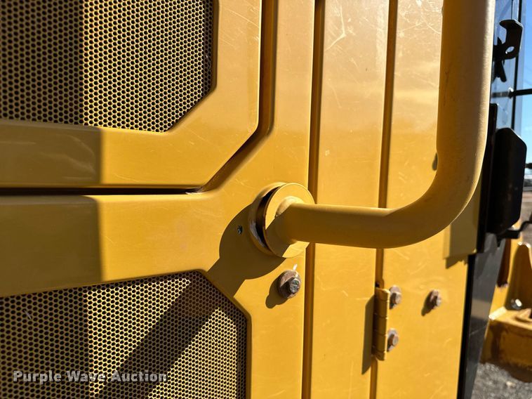 image for item OM9781 2018 Caterpillar  140M3 AWD motor grader