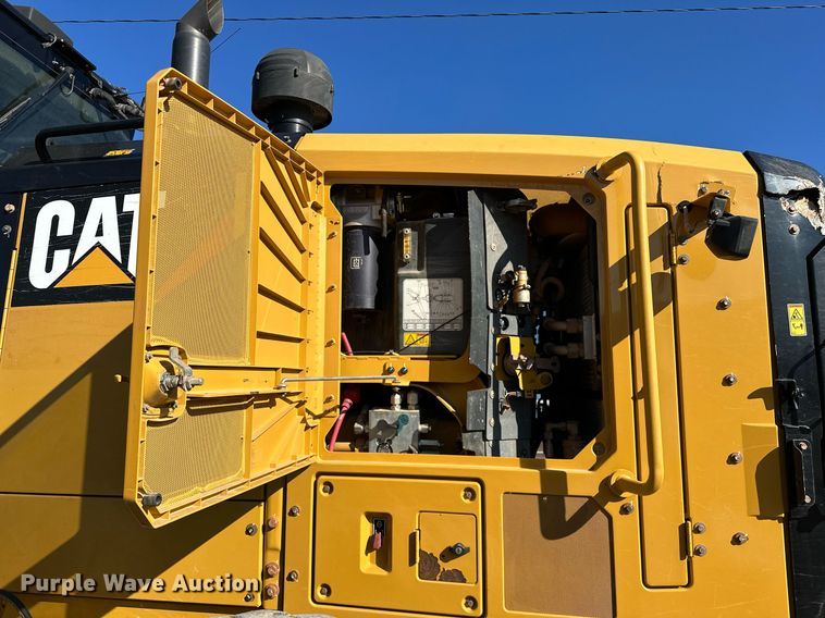 image for item OM9781 2018 Caterpillar  140M3 AWD motor grader