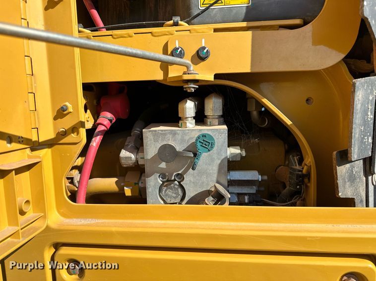 image for item OM9781 2018 Caterpillar  140M3 AWD motor grader
