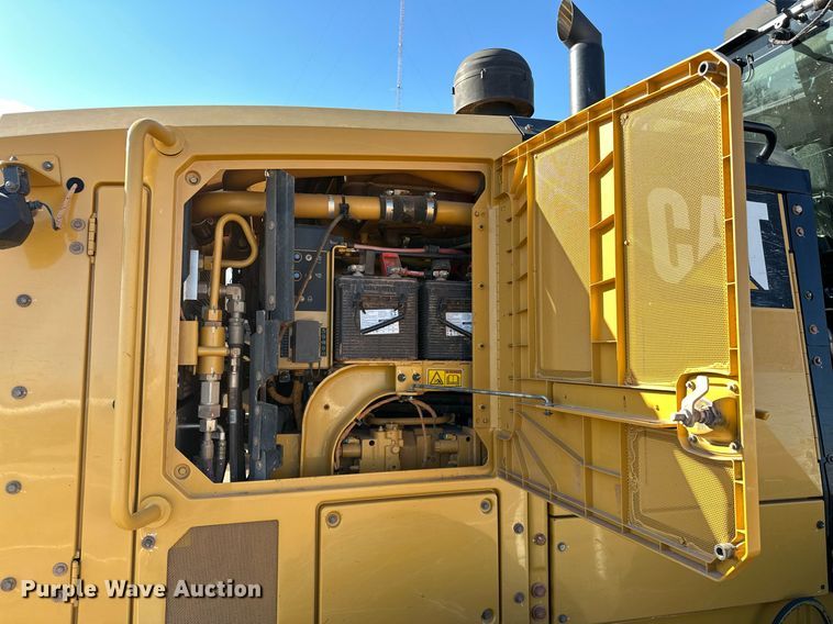 image for item OM9781 2018 Caterpillar  140M3 AWD motor grader