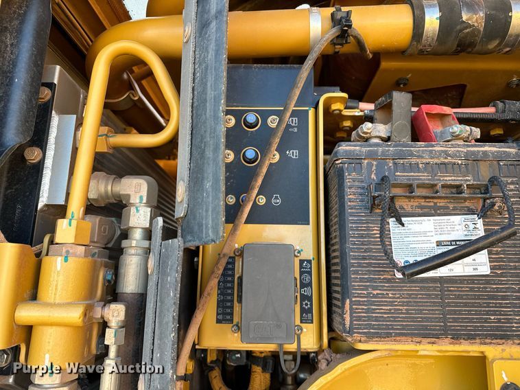 image for item OM9781 2018 Caterpillar  140M3 AWD motor grader