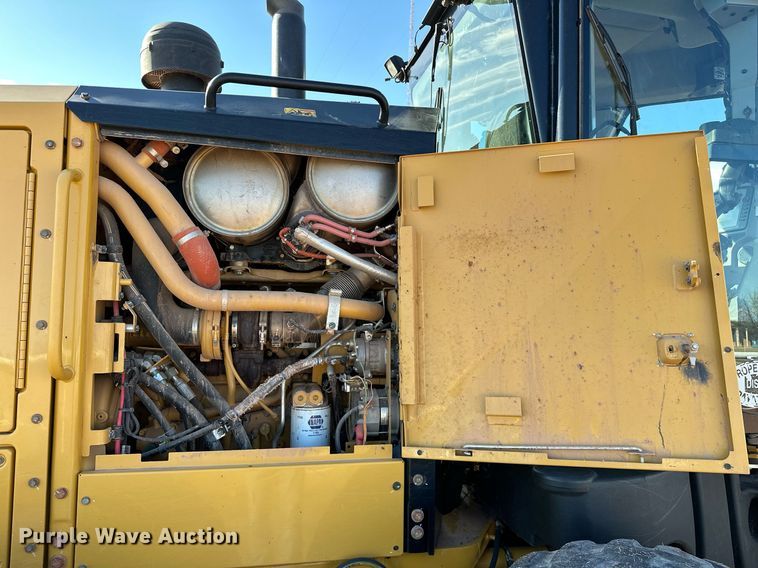 image for item OM9781 2018 Caterpillar  140M3 AWD motor grader