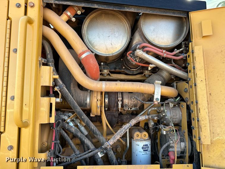 image for item OM9781 2018 Caterpillar  140M3 AWD motor grader