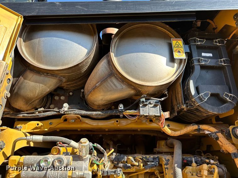 image for item OM9781 2018 Caterpillar  140M3 AWD motor grader