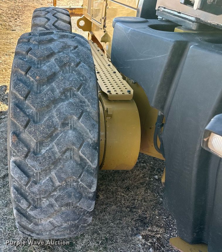 image for item OM9781 2018 Caterpillar  140M3 AWD motor grader