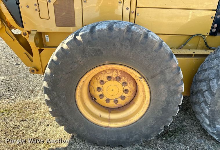 image for item OM9781 2018 Caterpillar  140M3 AWD motor grader