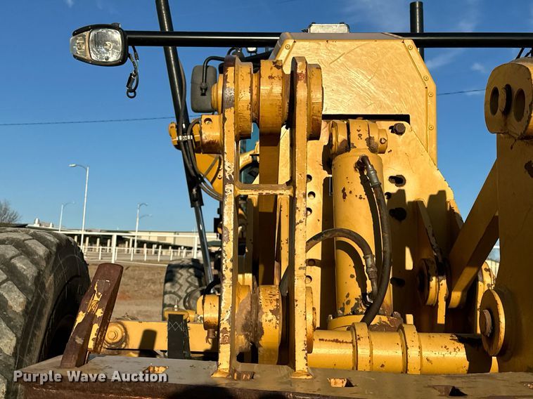 image for item OM9782 2014 Caterpillar  140M3 AWD motor grader